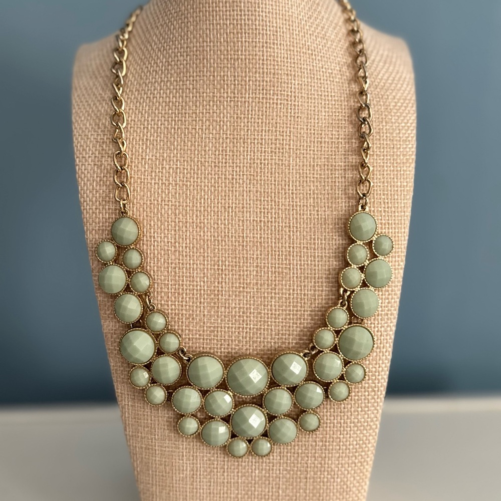 Mint Green Bubble Bib Statement Necklace Gold Tone - Picture 4 of 4
